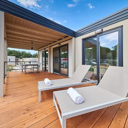 Stella Maris Mobile Homes 4*