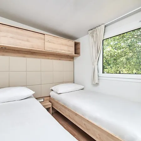 Stella Maris Mobile Homes 4*