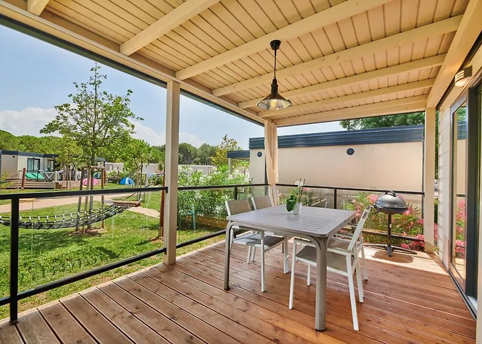 Stella Maris Mobile Homes 4*