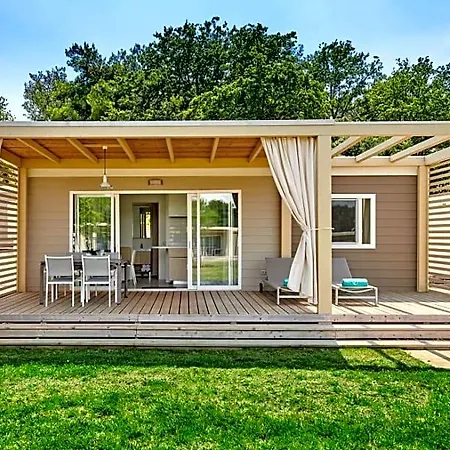Stella Maris Mobile Homes ホリデーパーク 4*