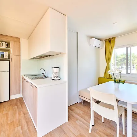 Stella Maris Mobile Homes 4* Умаг