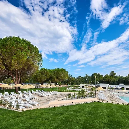 Parque de vacaciones Stella Maris Mobile Homes 4*