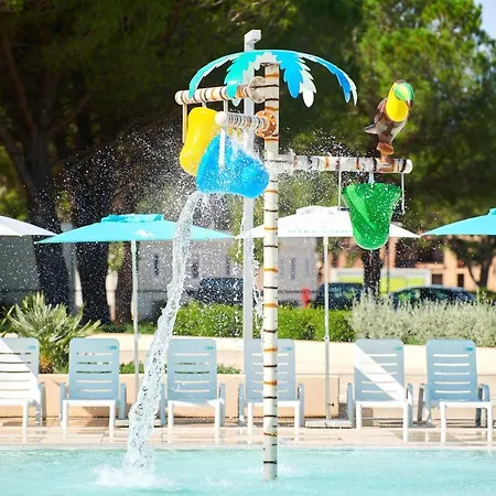 Stella Maris Mobile Homes 4*